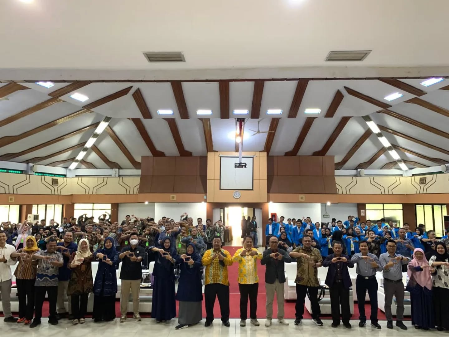 FKIP Universitas Subang Sukses Selenggarakan SENDINUSA ke-8 Tahun 2025